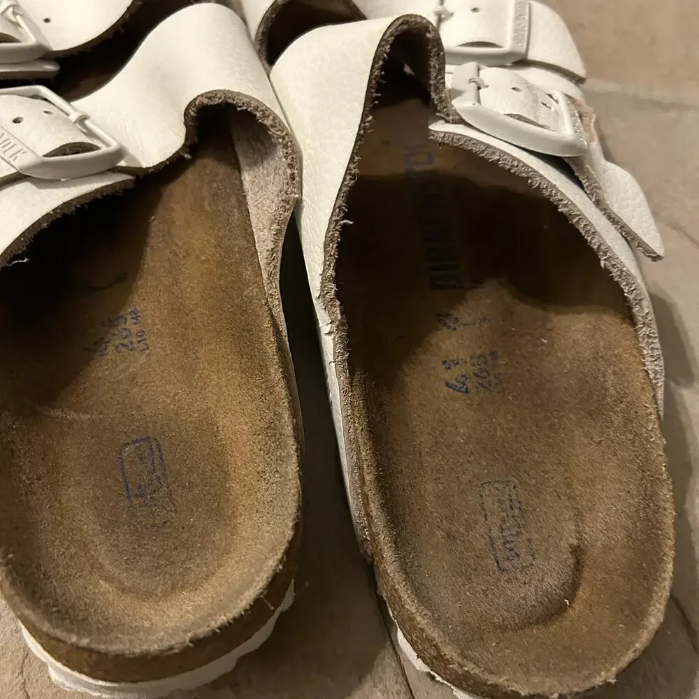 Birkenstock Arizona White Two-Strap Sandals Size 41 10-10.5 Boho Minimalist
